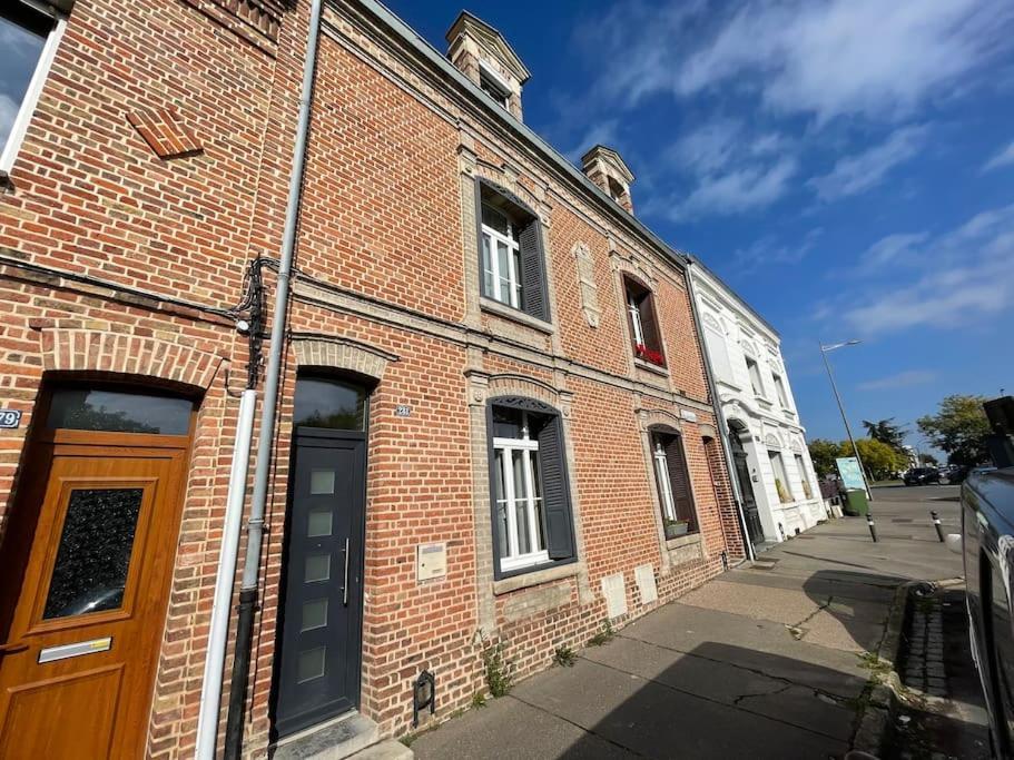 4 Chambres / Grande Maison / Toute équipée Amiens Esterno foto