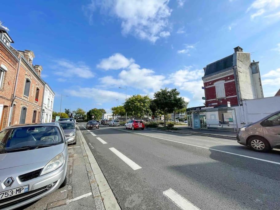 4 Chambres / Grande Maison / Toute équipée Amiens Esterno foto